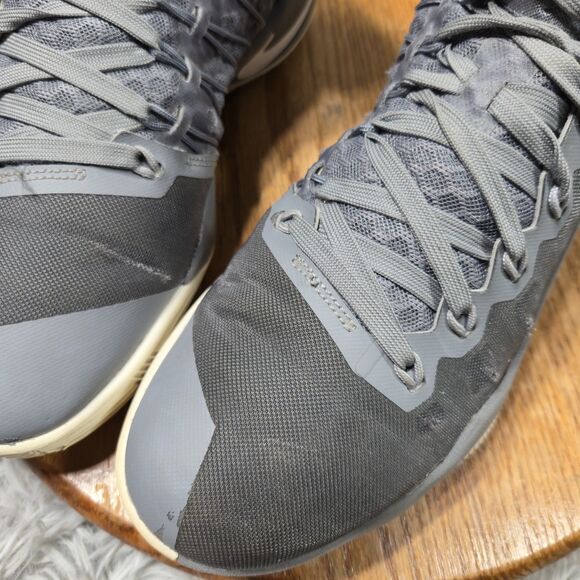 Nike Air Zoom Hyperdunk (2016) Men Size 9 Retro High Top Basketball/Casual Shoes - Picture 4 of 14